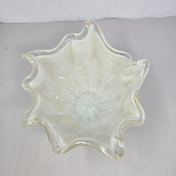 Italian Hand Blown Murano Cream & Clear 11x8 Vintage Beautiful Glass Vase Bowl - Picture 4 of 8